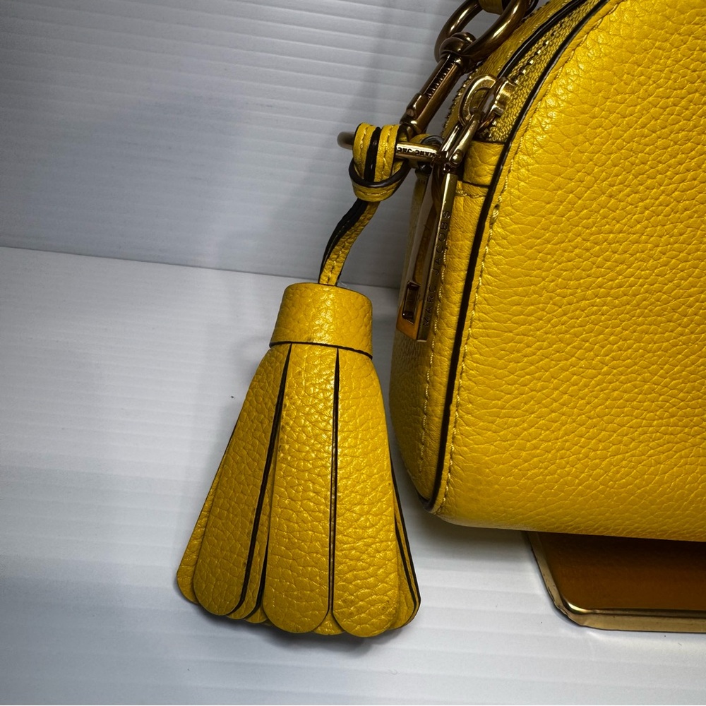 Marc Jacobs The Shutter Yellow Leather Crossbody Bag - Picture 5 of 16